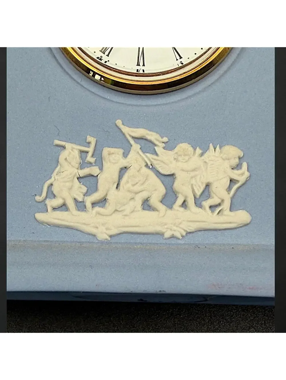 Vintage Wedgwood Jasperware Blue Mantel Clock Cherub Quartz Clock England